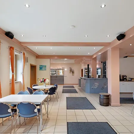 Neue Krone - Guest house Markt Erlbach