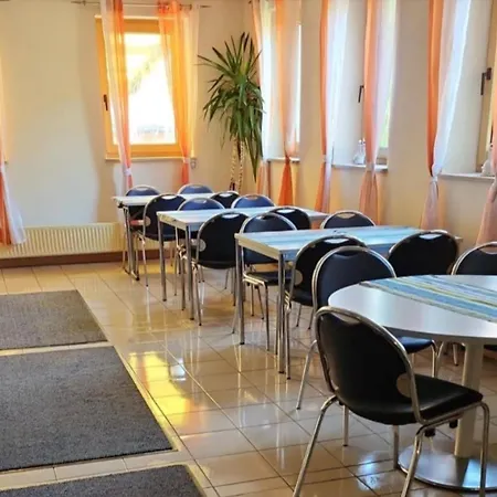 بيت ضيافة Neue Krone -